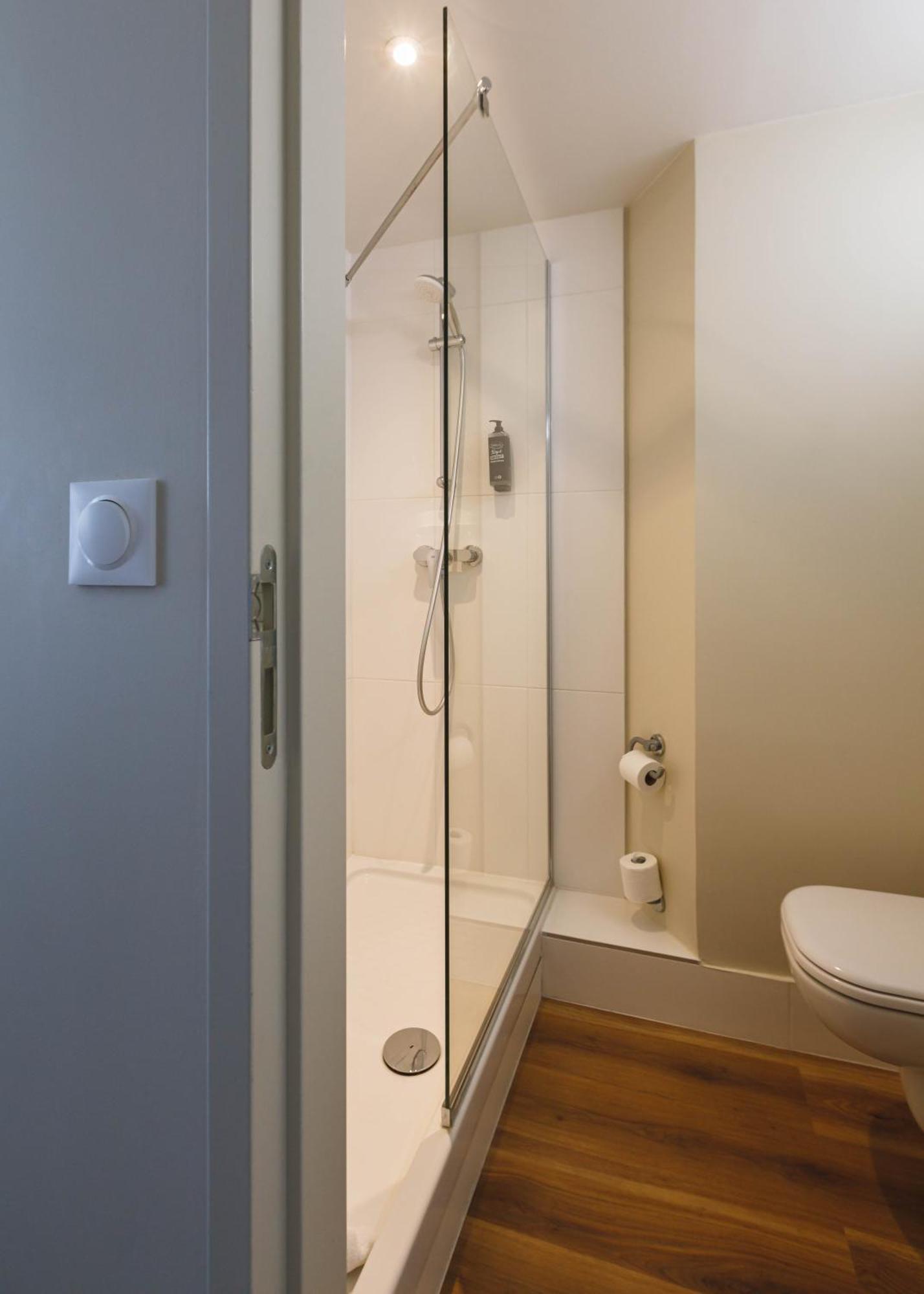 Ibis Budget Lyon Villeurbanne Buitenkant foto
